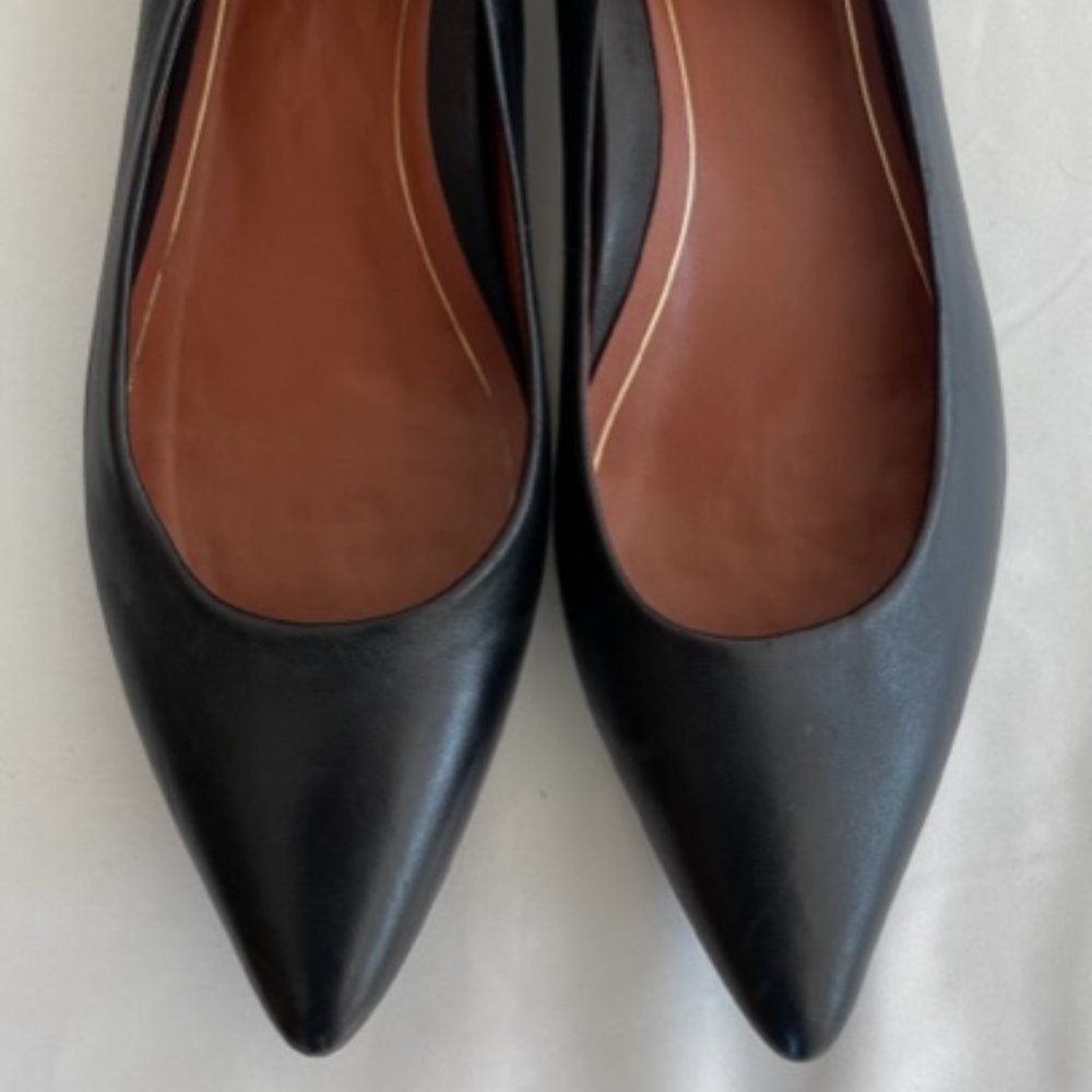 Vionic Lena Black Leather Flats - 9.5
